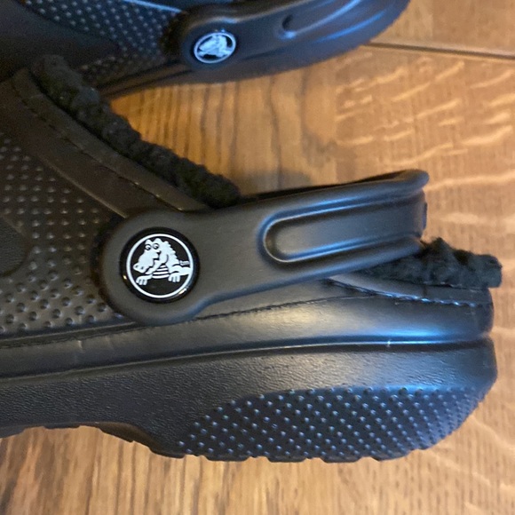 Crocs classic lined clogs Mens 6 / Wms 8 - Picture 4 of 7